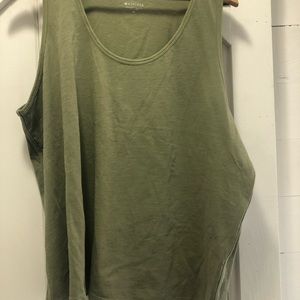2x Athleta tank. Though seems to fit smaller